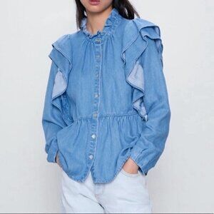 𝅺NEW Zara Ruffled Denim Top Size M